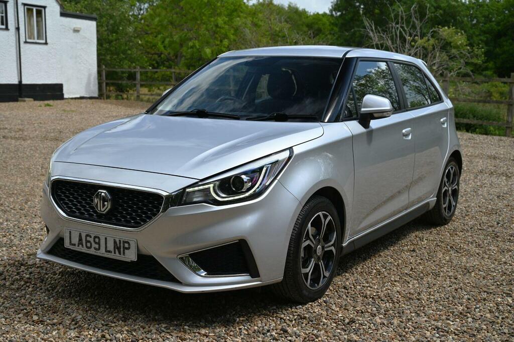 MG MG3 Hatchback 1.5 Vti-tech Exclusive Euro 6 Ss LA69LNP Silver #3