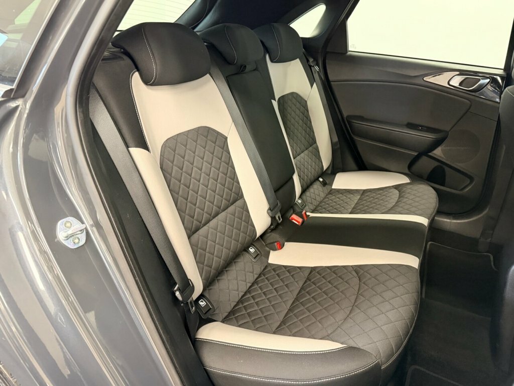Kia Ceed Hatchback FE69YZP Grey #4