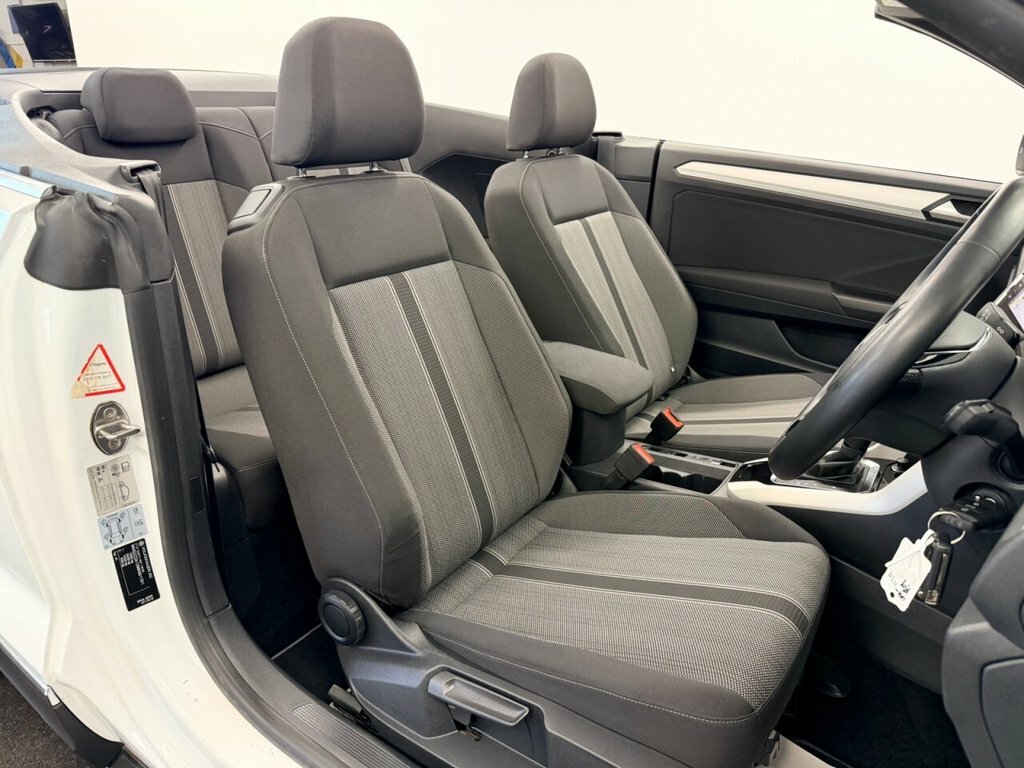 Volkswagen T-Roc Convertible KR70YPM White #2