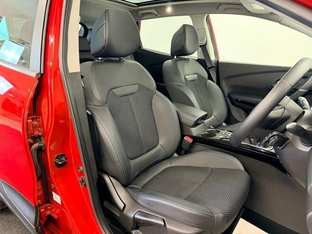 Renault Kadjar Suv FL69EOV Red #4