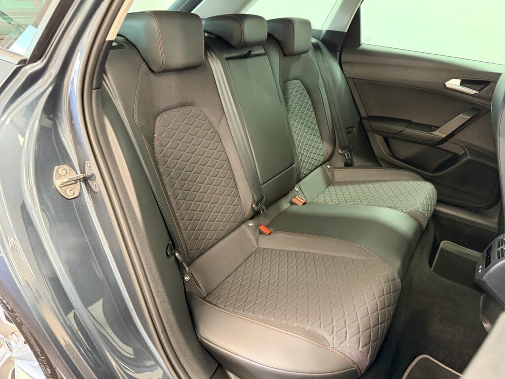 Seat Leon Estate OY24JWD Grey #4