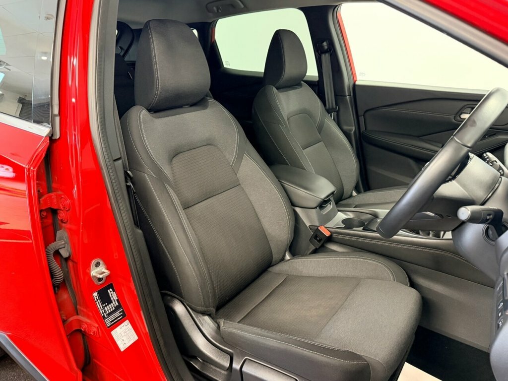 Nissan Qashqai Suv WR22FKZ Red #3
