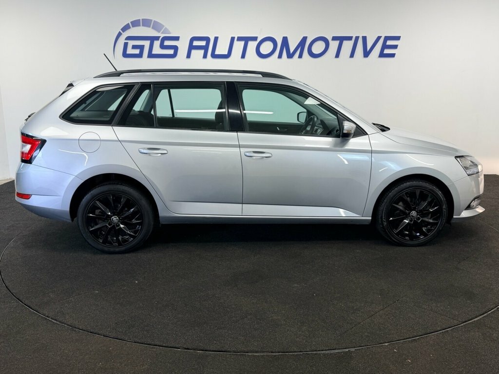Skoda Fabia Estate NL20UUB Silver #6