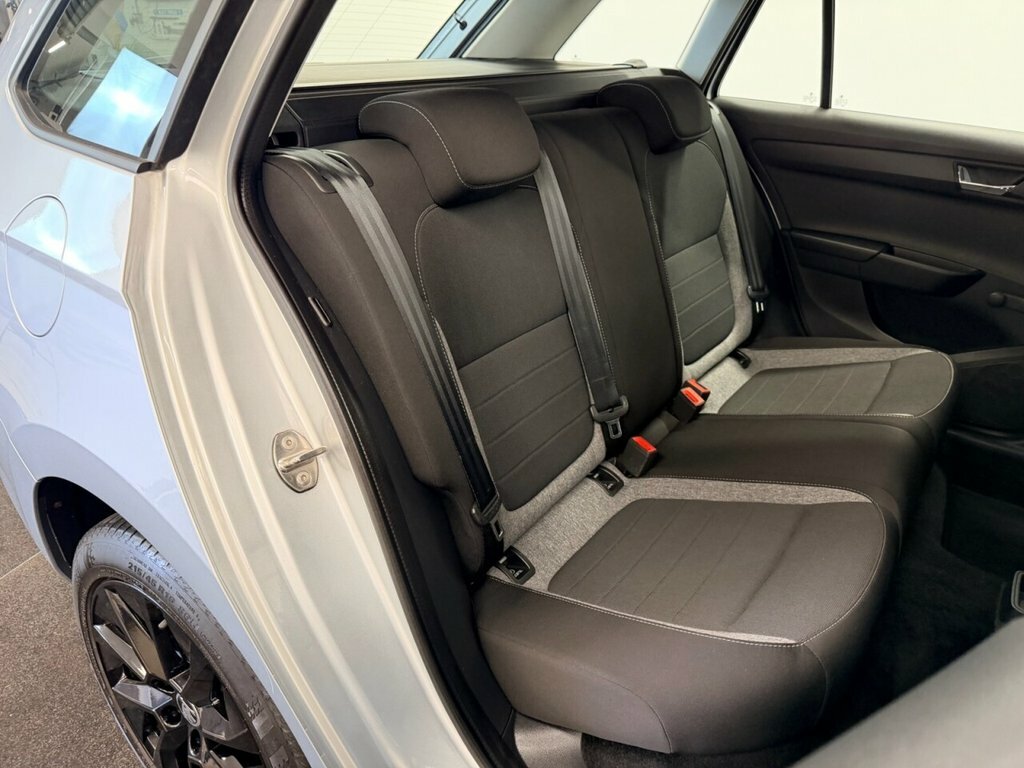 Skoda Fabia Estate NL20UUB Silver #3