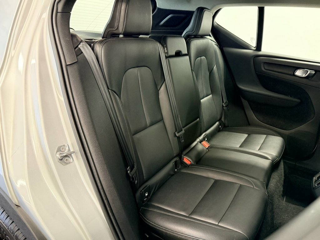 Volvo XC40 Xc40 Inscription T3 DG19LWE Silver #5