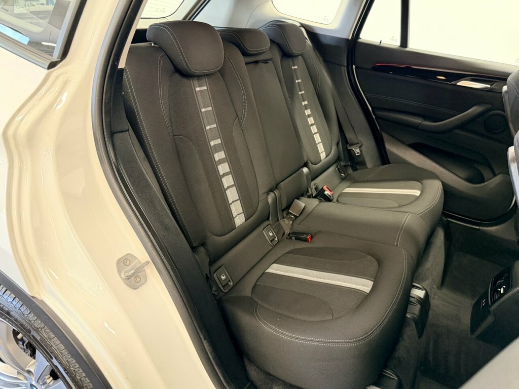 BMW X1 X1 Sdrive18i Sport DX19UMY White #4