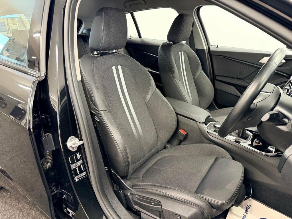BMW 1 Series Hatchback YH20VNR Black #2