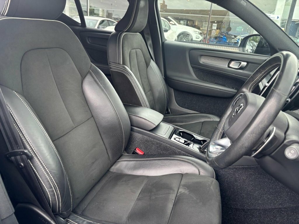 Volvo XC40 D3 R-design Pro KR20ABX Blue #3