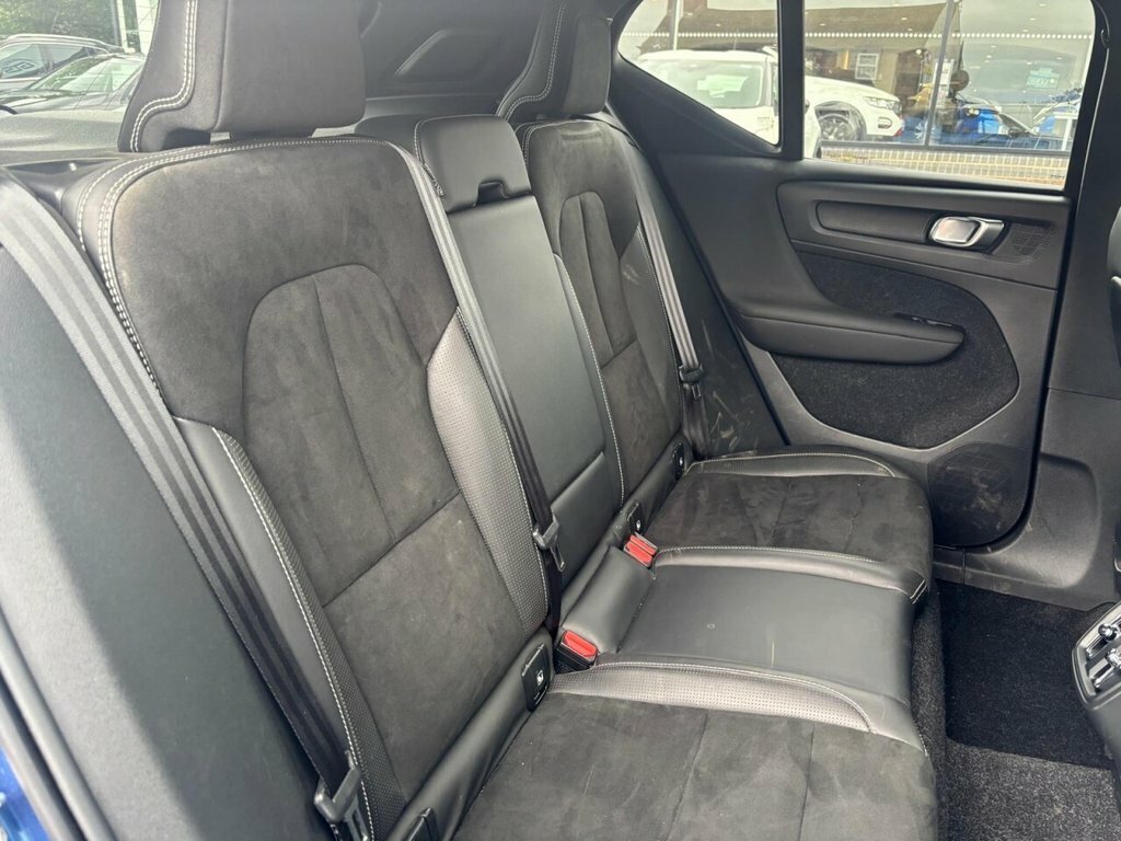 Volvo XC40 D3 R-design Pro KR20ABX Blue #4
