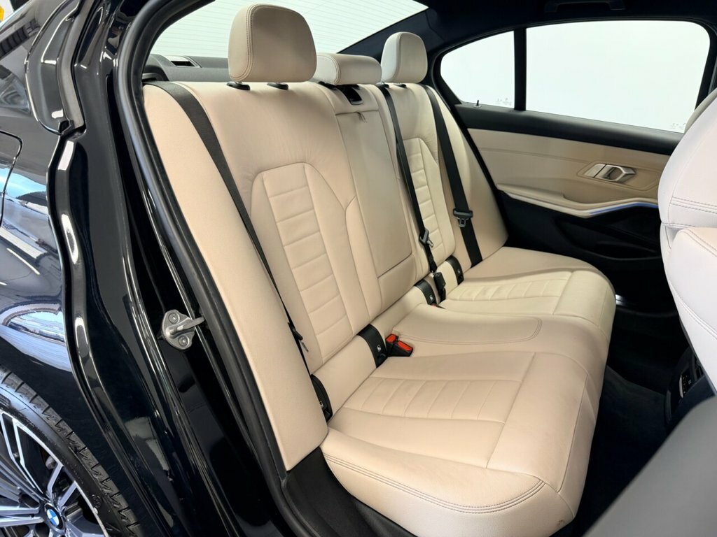 BMW 3 Series Saloon DG69USB Black #4