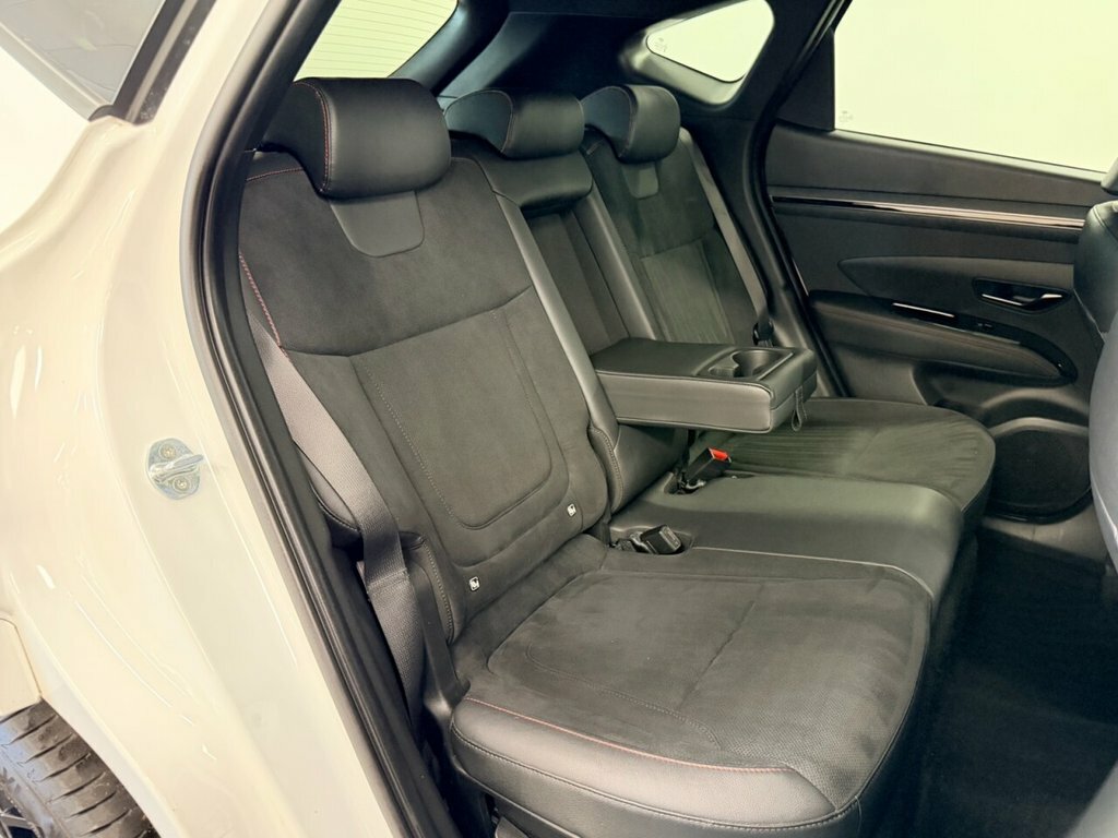 Hyundai Tucson Suv YE22HXD White #4