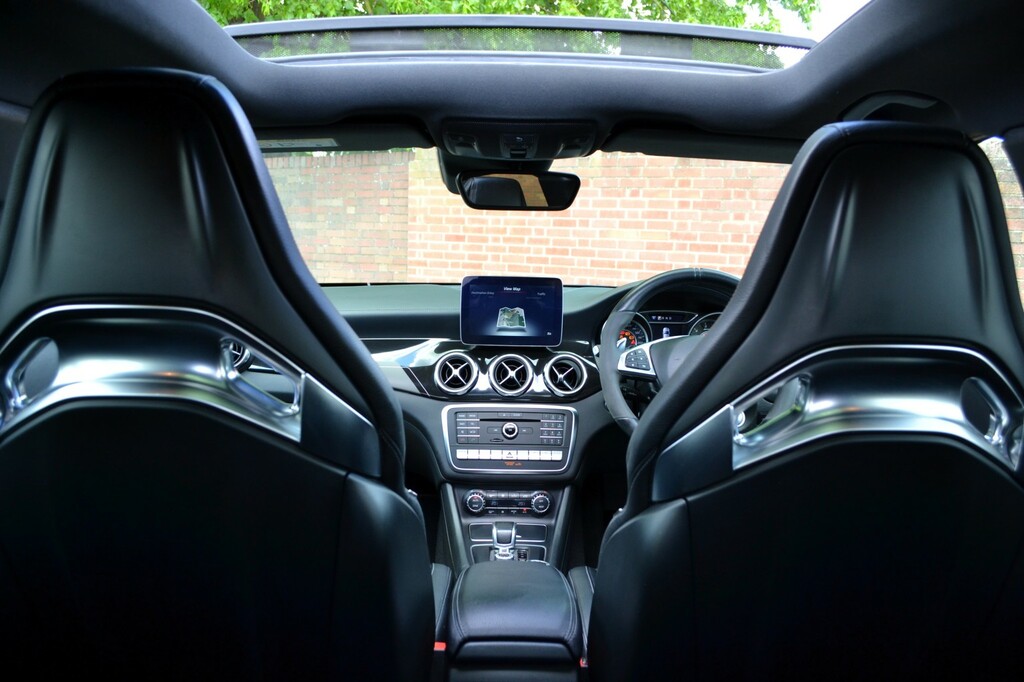 Mercedes-Benz GLA Class 2.0 Gla45 Amg LS68ZXU Black #6