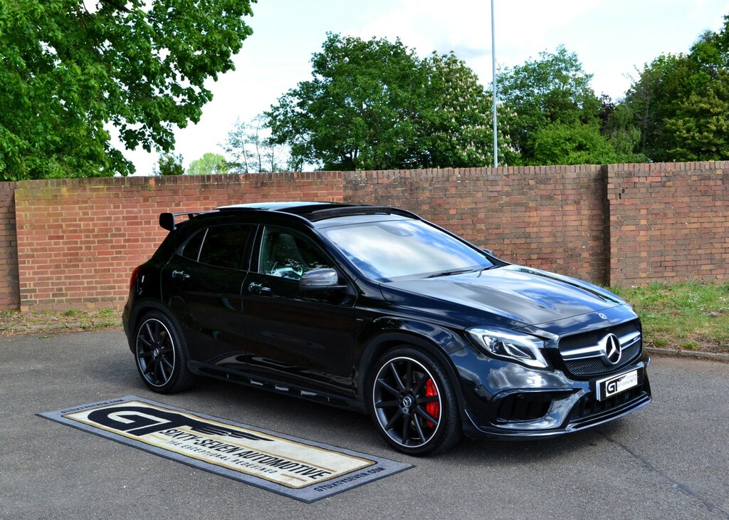 Mercedes-Benz GLA Class 2.0 Gla45 Amg Black