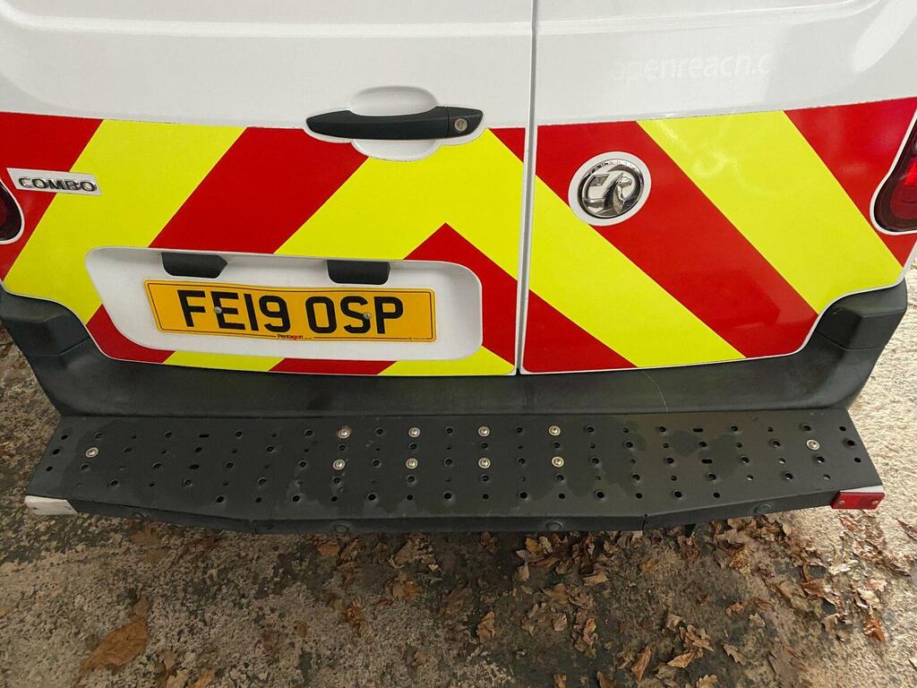 Vauxhall Combo Panel Van 1.6 Turbo D 2300 Edition L1 H1 Euro 6 S FE19OSP White #4