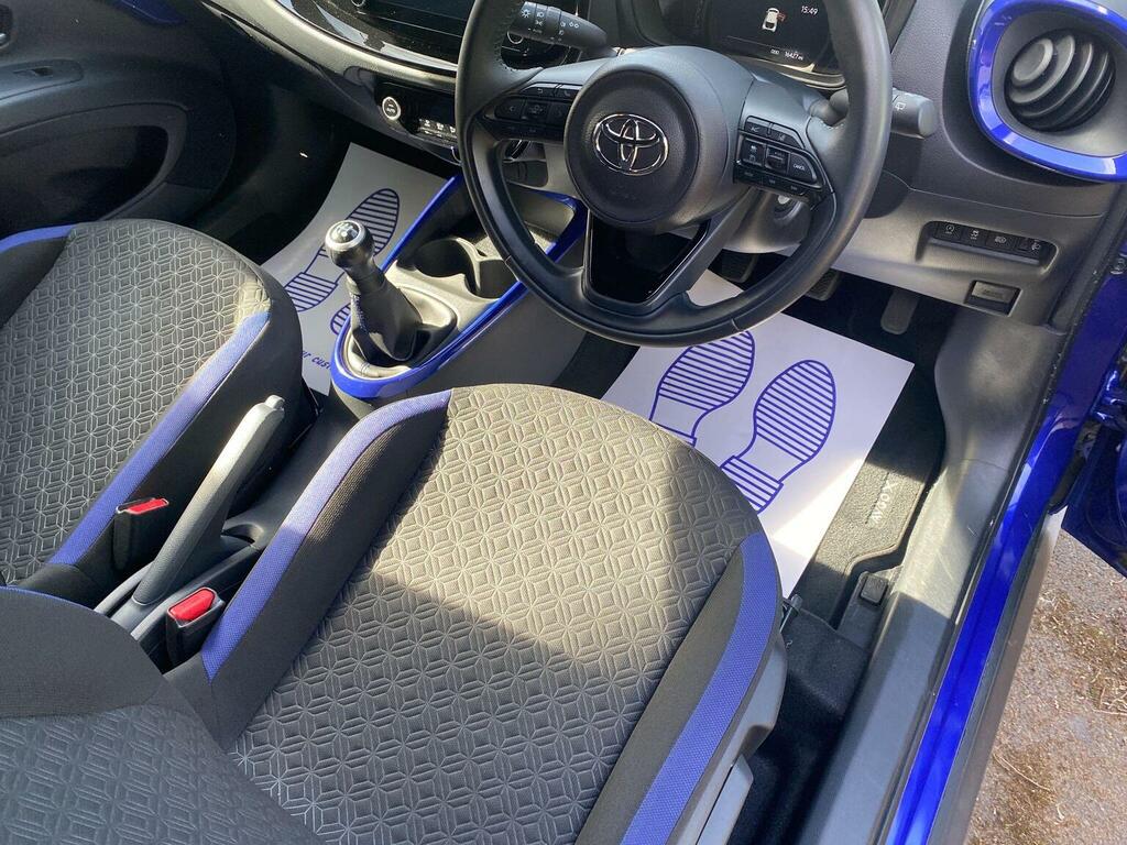 Toyota Aygo X Hatchback 1.0 Vvt-i Edge Euro 6 Ss 202373 VK73CJY Blue #2