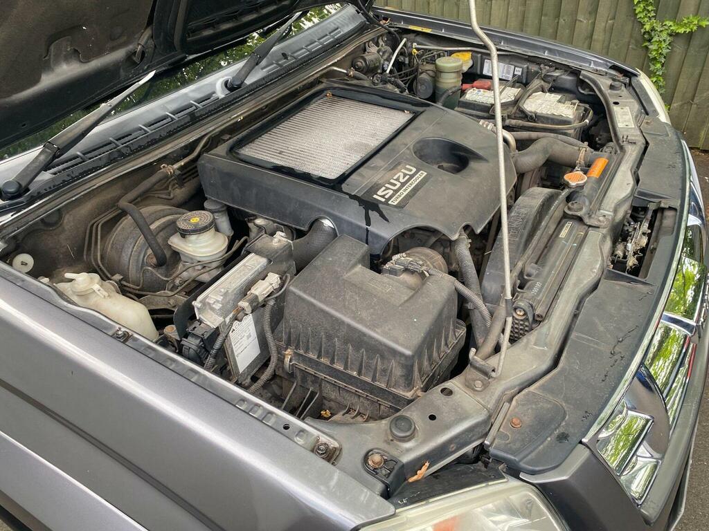Isuzu Rodeo Td Pu Black #38