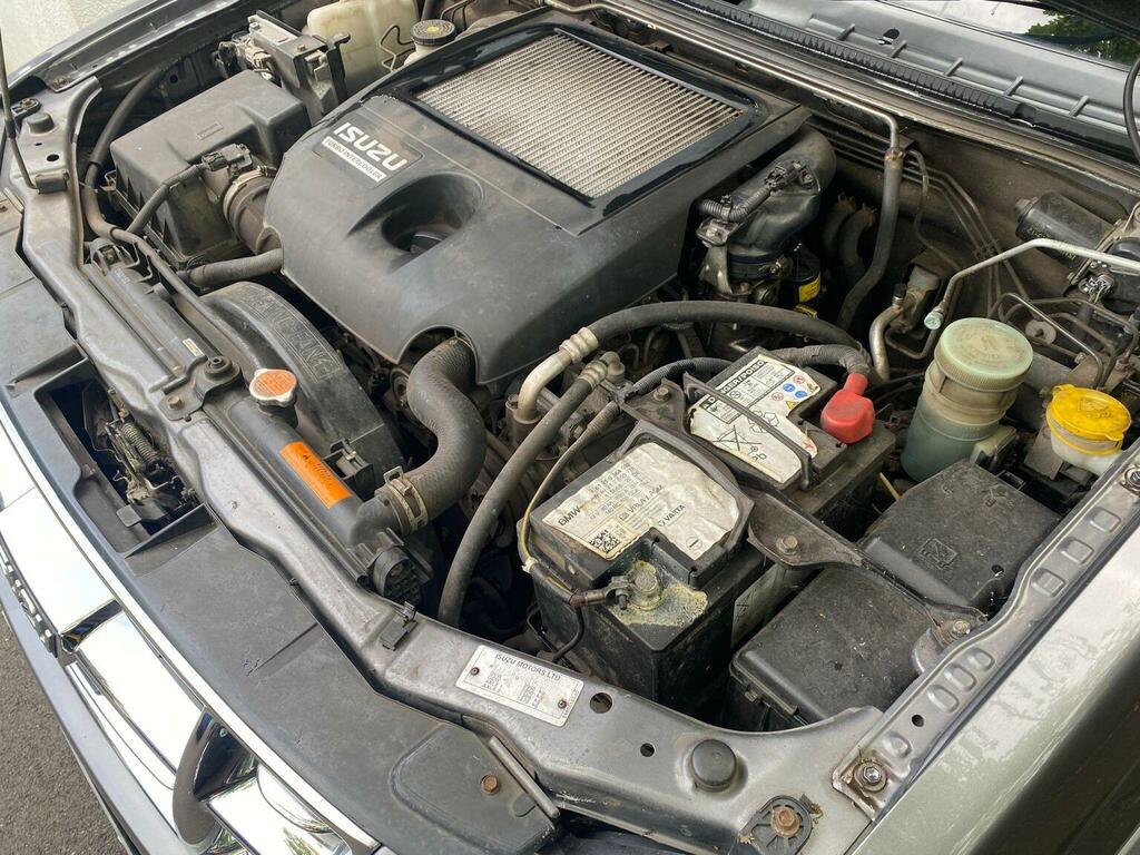 Isuzu Rodeo Td Pu Black #37