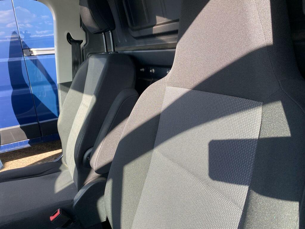 Vauxhall Combo Panel Van 1.6 Turbo D 2300 Edition L1 H1 Euro 6 S FE19OEN White #4