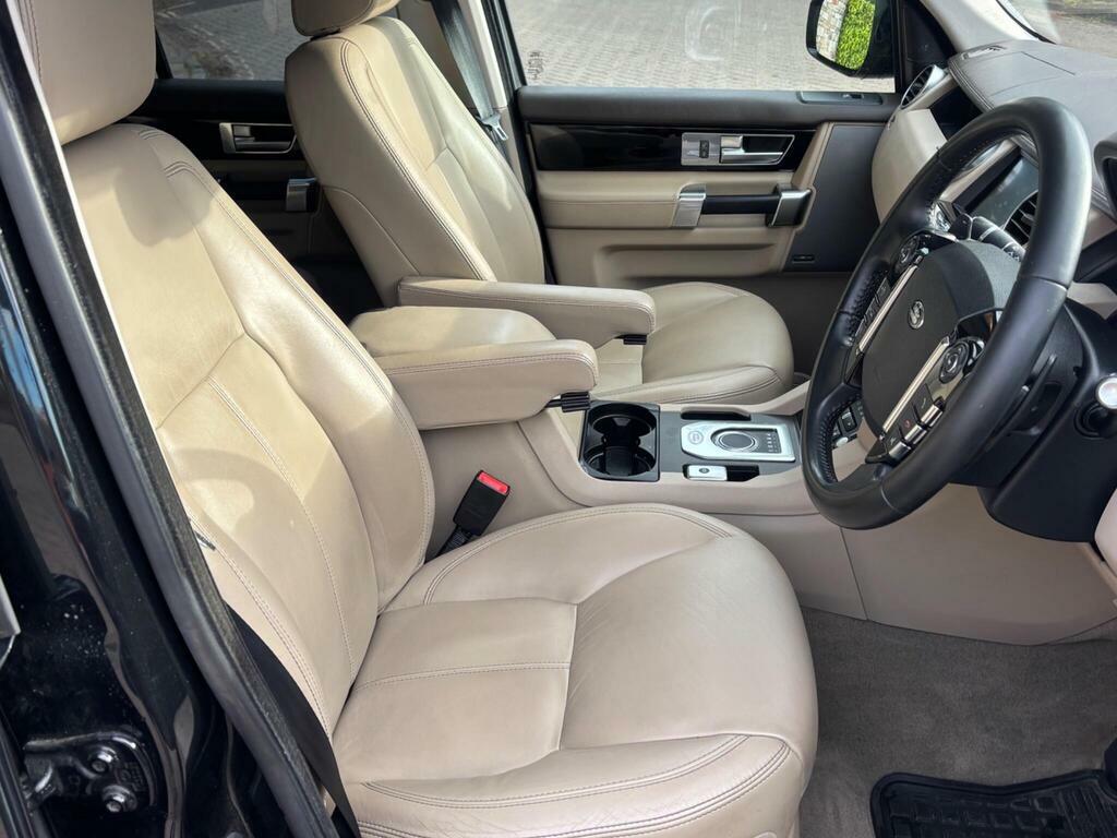 Land Rover Discovery 4 3.0 Sd V6 Hse Suv CE16EVL Black #2