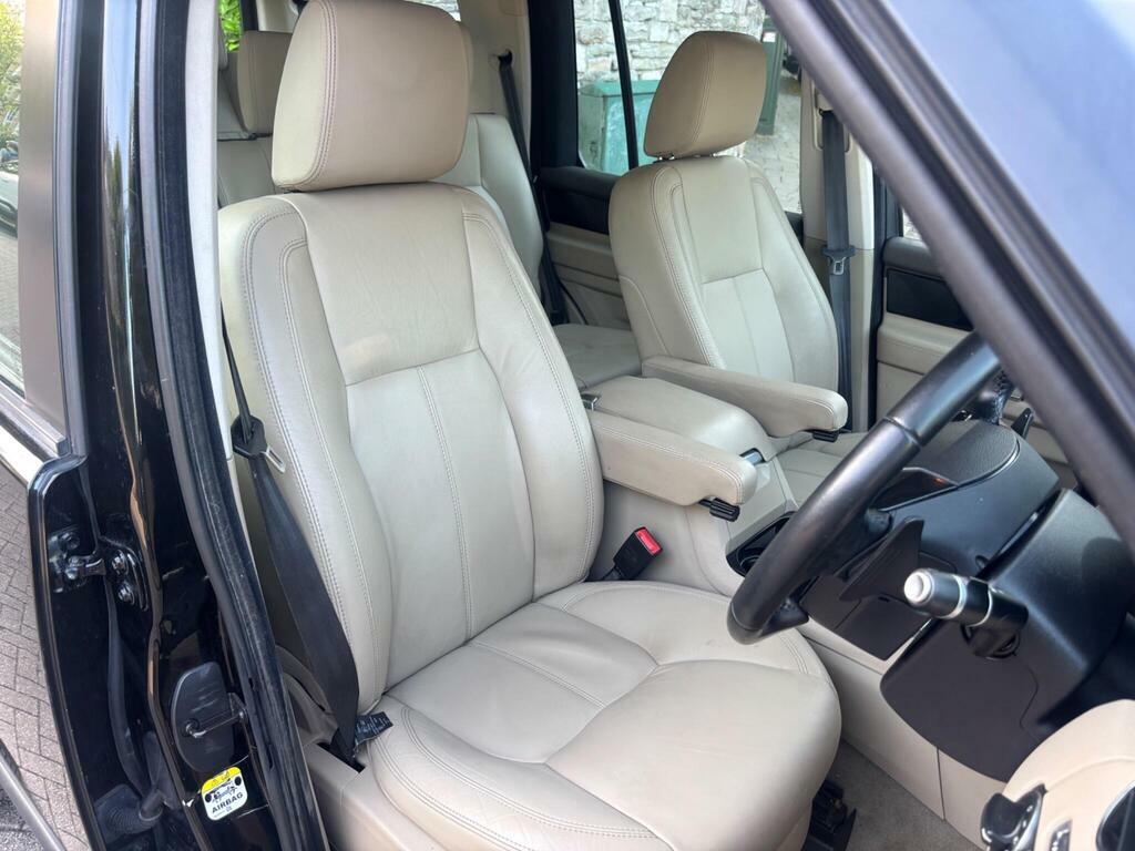 Land Rover Discovery 4 3.0 Sd V6 Hse Suv Black #2