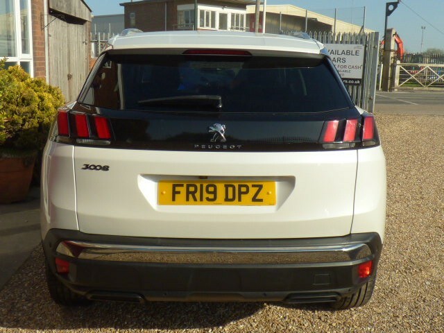 Peugeot 3008 Suv 1.5 Bluehdi Allure, Over 1000 Extras, 15 Mont FR19DPZ White #5