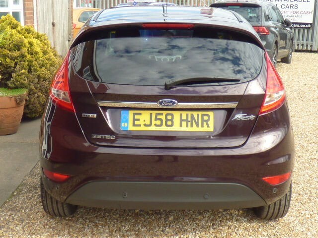 Ford Fiesta Hatchback 1.4 Tdci Zetec 20 A Year Road Tax, 222 EJ58HNR Red #5