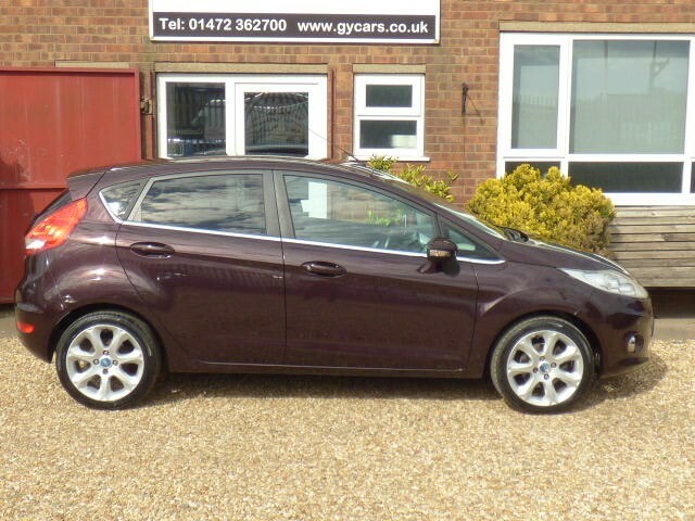 Ford Fiesta Hatchback 1.4 Tdci Zetec 20 A Year Road Tax, 222 EJ58HNR Red #2