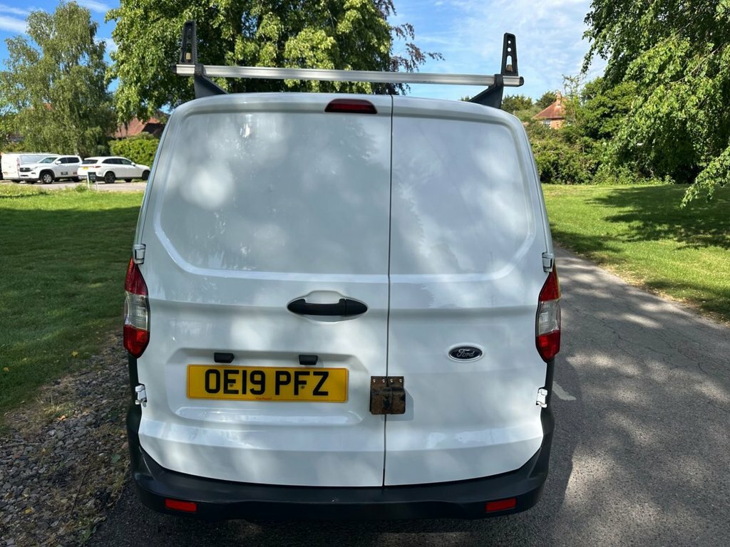 Ford Transit Courier 1.5L Null White #2