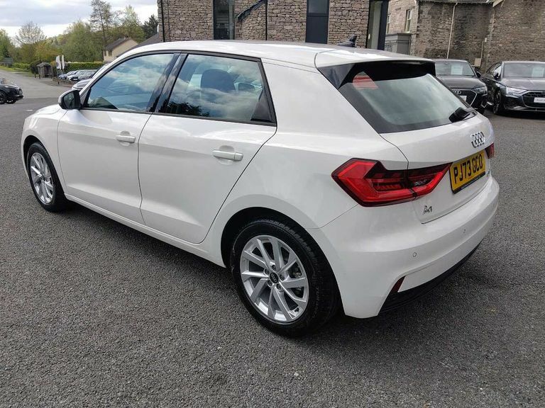 Audi A1 Sport 30 Tfsi 110 Ps 6-Speed PJ73GCO White #3