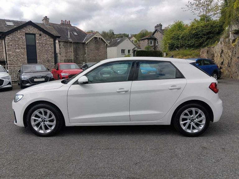 Audi A1 Sport 30 Tfsi 110 Ps 6-Speed PJ73GCO White #4