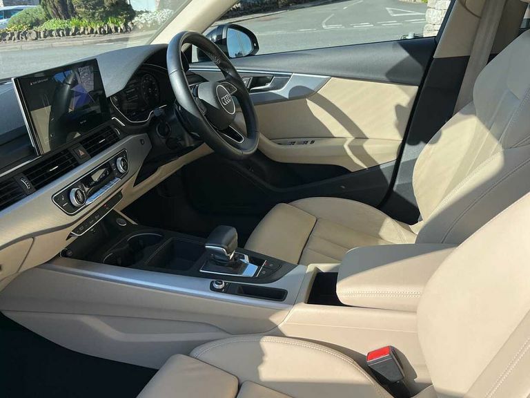 Audi A4 Sport Edition 35 Tdi 163 Ps S Tronic PK22GHJ Silver #2