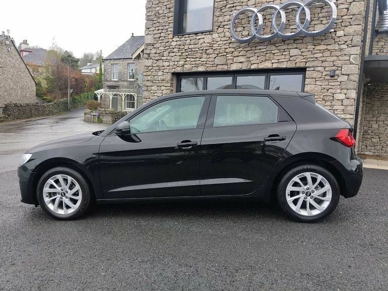 Audi A1 Sport 30 Tfsi 110 Ps S Tronic PJ21UZT Black #4