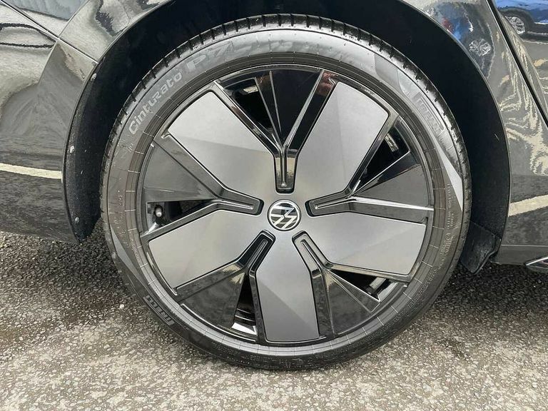 Volkswagen Passat 1.5 Etsi R-line Estate Dsg PF75KHW Black #5