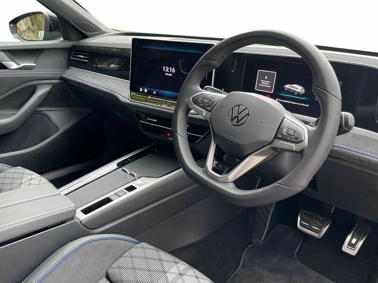 Volkswagen Passat 1.5 Etsi R-line Estate Dsg PF75KHW Black #6