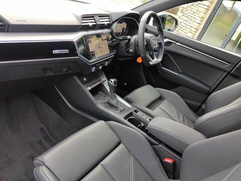 Audi Q3 Black Edition 35 Tfsi 150 Ps S Tronic PF24UPH Black #2