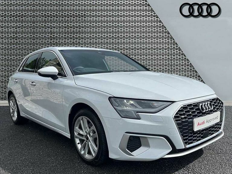 Audi A3 Sport 30 Tfsi 110 Ps 6-Speed White