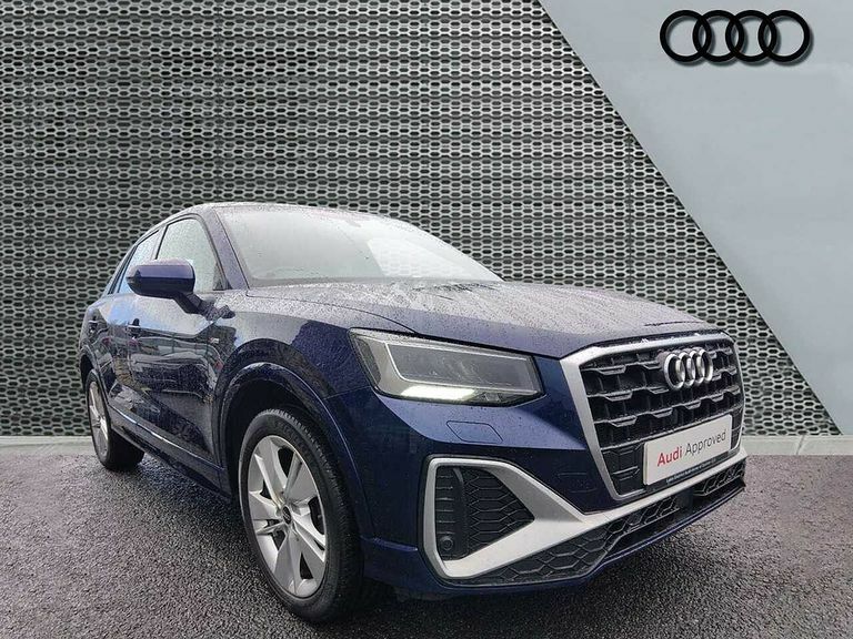Audi Q2 S Line 35 Tfsi 150 Ps 6-Speed Blue