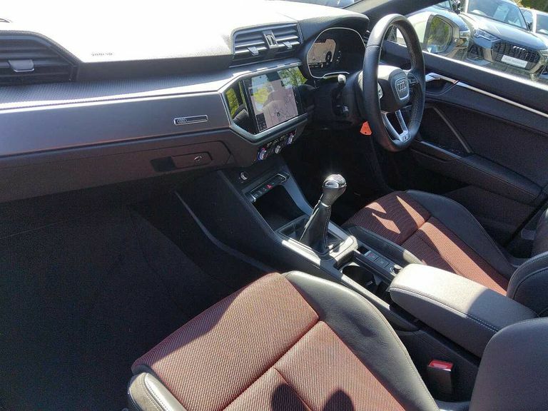 Audi Q3 S Line 35 Tfsi 150 Ps 6-Speed PK71FXG White #2