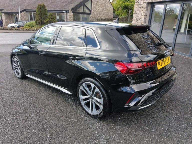 Audi A3 S Line Tfsi 116 Ps S Tronic PJ75FLM Black #3