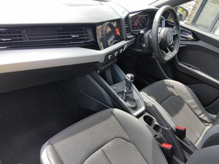 Audi A1 Black Edition 35 Tfsi 150 Ps S Tronic PK23RZB Yellow #2