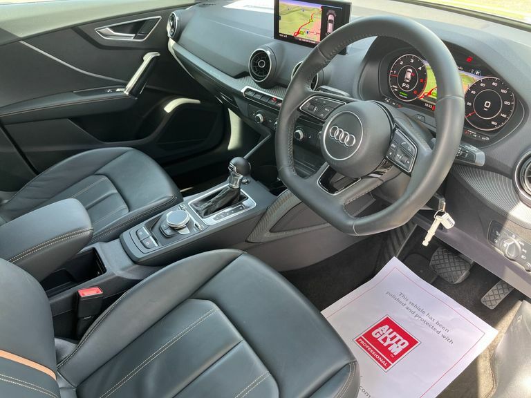 Audi Q2 2.0 Tdi Quattro Edition 1 S Tronic Grey #3