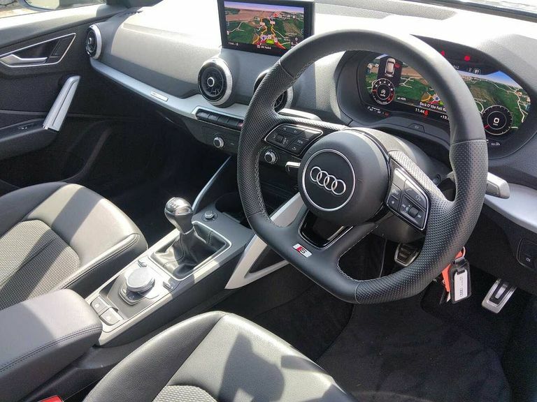 Audi Q2 Black Edition 35 Tfsi 150 Ps 6-Speed PL73YBB Grey #6