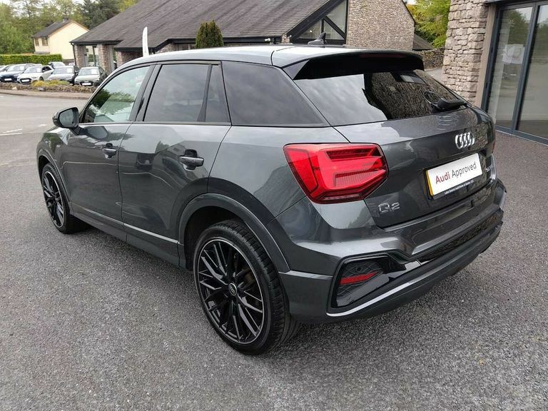 Audi Q2 Black Edition 35 Tfsi 150 Ps S Tronic PG23LVE Grey #3