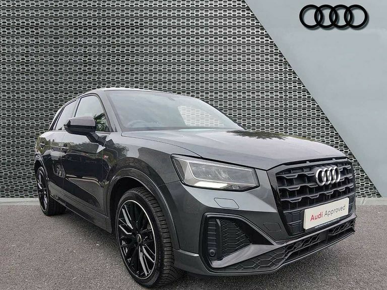 Audi Q2 Black Edition 35 Tfsi 150 Ps S Tronic Grey