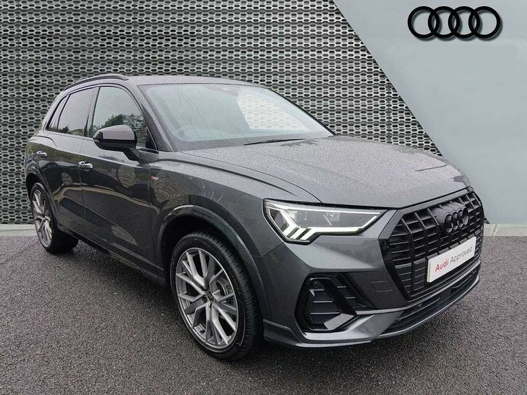 Audi Q3 Black Edition 35 Tfsi 150 Ps S Tronic Grey