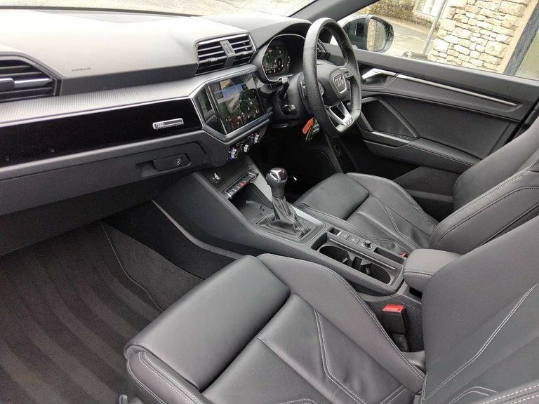 Audi Q3 Black Edition 35 Tfsi 150 Ps S Tronic DF73WZE Grey #2