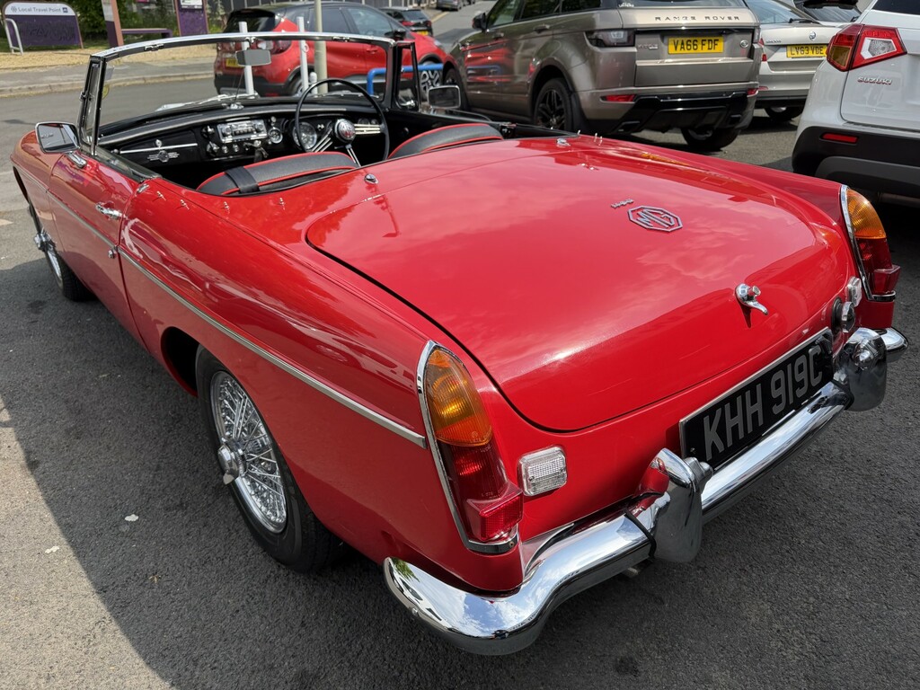 MG MGB 1.8 Roadster Beautifully Restored Red #5