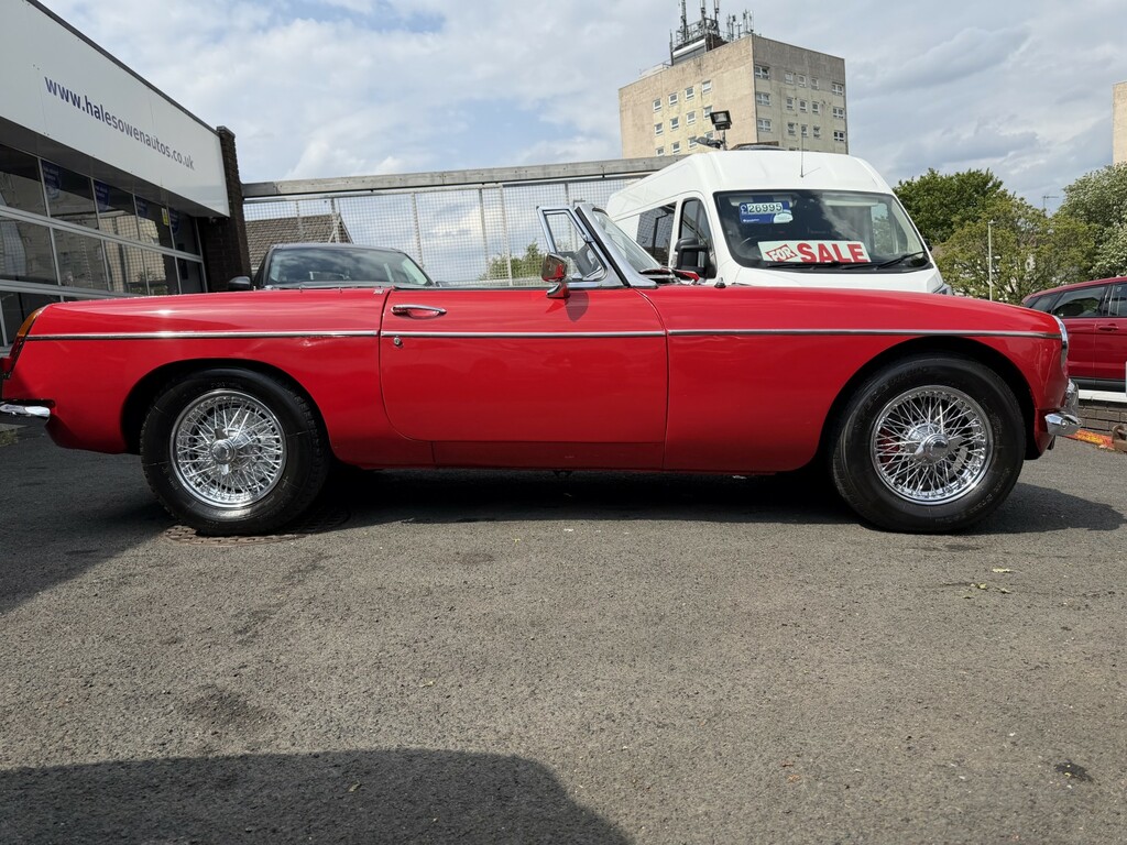 MG MGB 1.8 Roadster Beautifully Restored Red #2