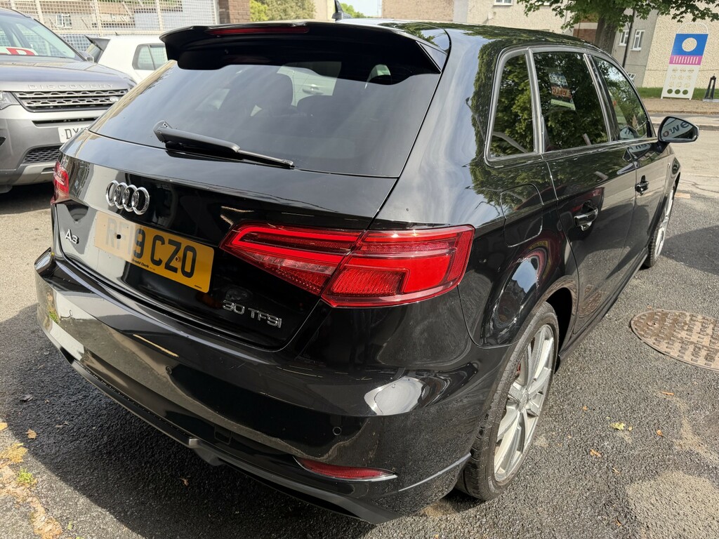 Audi A3 1.0 Tfsi 30 Black Edition RF19CZO Black #4