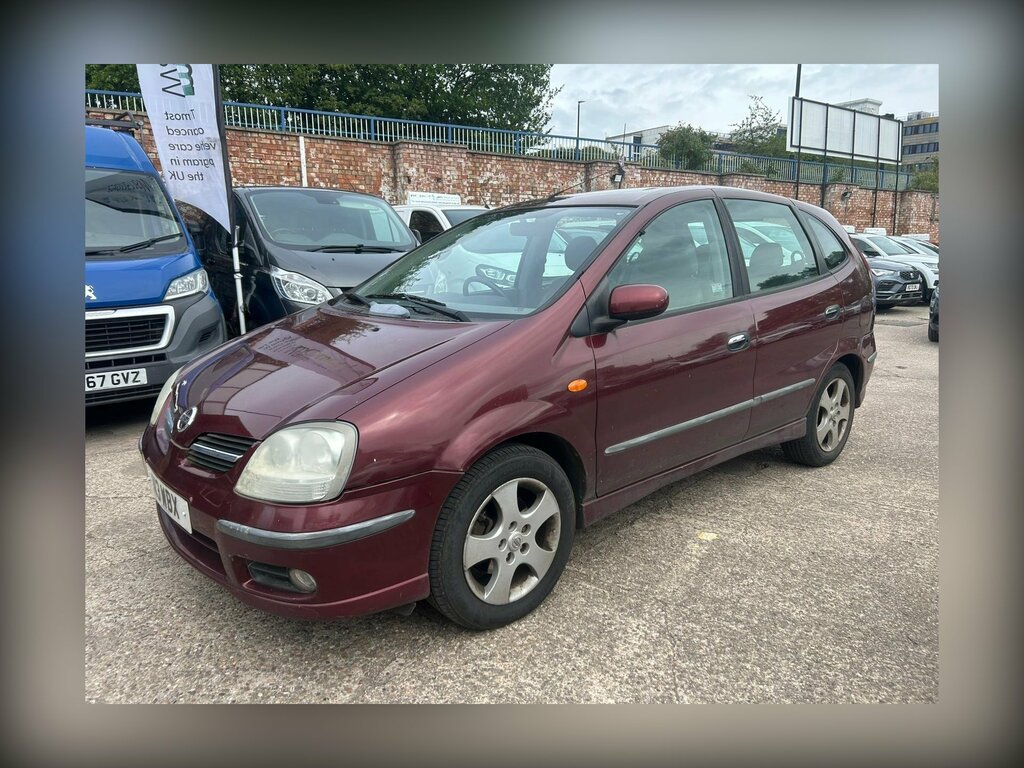 Nissan Almera Tino Se Silver #2
